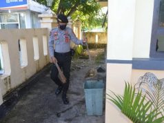 Personil SPKT Polres MTB Bersihkan Linkungan Kerja Guna Cegah Covid 19