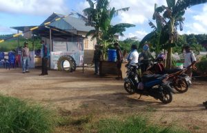 Bersama Tim Relawan Covid 19, Bhabinkamtibmas Lamdesar Barat,Turut Memeriksa Warga Yang Baru Tiba