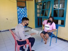 Anggota Sat Binmas Polres MTB Gencar Himbau Warga Cegah Covid 19