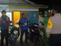 Berikan Rasa Aman,Bhabinkamtibmas Desa Olilit Timur Patroli Subuh Guna Cegah Covid 19