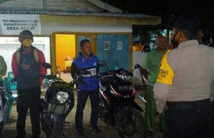 Berikan Rasa Aman,Bhabinkamtibmas Desa Olilit Timur Patroli Subuh Guna Cegah Covid 19