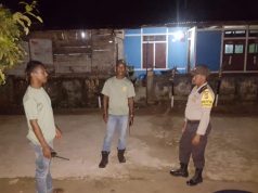 Jaga Kamtibmas Ditengah Pandemi Covid 19,Bhabinkamtibmas Desa Rumah Salut Rutin Ronda Malam