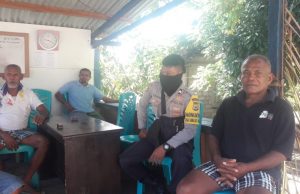 Giat Sambang Sekaligus Koordinasi Bhabinkamtibas Dengan Tim Relawan Covid 19 Desa Sangliat Krawain