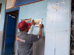 Polsek Selaru Lakukan Sosialisasi, Tempel Himbauan Dilarang Mudik /Pulang Kampung