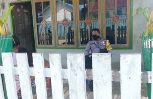 Terus Himbau Warganya Cegah Covid 19,Bhabinkamtibmas Door To Door