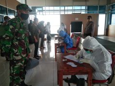 Polsek Wertamrian Dan Satgas Covid KKT Terus Perketat Pemeriksaan Pada Bandara Mathilda Batlayeri