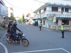 Ditengah Pandemi Covid 19, Sat Lantas Polres MTB Tetap Memberikan Kamseltibcarlantas