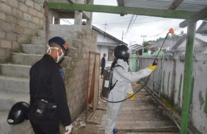 Polres MTB Kembali Melaksanakan Penyemprotan Disinfektan Pada Masjid An-Nur Saumlaki
