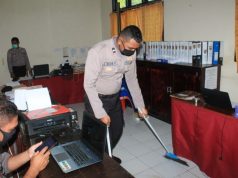 Personil Bag Sumda Polres MTB Rutin Bersihkan Ruangan Kerja Guna Cegah Covid 19