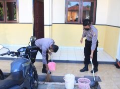 Personil Bag Ops Polres MTB Rutin Bersihkan Ruangan Kerja Guna Cegah Covid 19