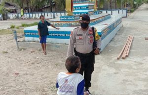 Covid 19 , Bhabinkamtibmas Desa Adodo Molu Gencar Mensosialisasikan Pencegahannya