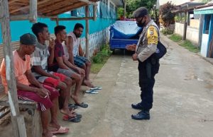 Bhabinkamtibmas Adodo Molu Gencar Himbau Warga Cegah Covid 19