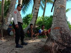 Bhabinkamtibmas Adodo Molu Himbau Warga Untuk Patuhi Instruksi Pemerintah Tentang Cegah Covid 19
