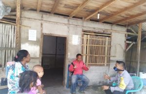 Datangi Warga Dan Sampaikan Maklumat Kapolri, Itulah Yang Dilakukan Bhabinkamtibmas Desa Amdasa