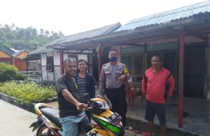 Cegah Covid 19 Terus Gencar Disampaikan Bhabinkamtibmas Desa Amdasa