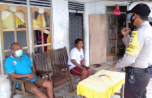 Pencegahan Covid 19 Menjadi Ajakaran Bhabinkamtibmas Desa Kabiarat Dalam Giat Sambang