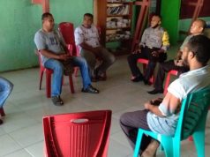 Bhabinkamtibmas Desa Kabiarat Bersama Pemdes Ajak Pemuda Desa Cegah Covid 19