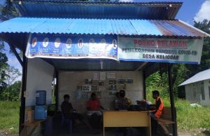 Kunjungi Posko Covid 19 Desa Keliobar,Bhabinkamtibmas Pantau Langsung Aktfitas Keluar Masuk Warga