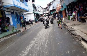 Terus Berikan Rasa Aman Pada Masa Covid 19, Polsek Larat Tingkatkan Patroli