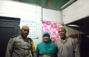 Bagun Tali Silaturahmi Antar Umat Beragama,Bhabinkamtibmas Desa Latdalam Sambangi Warganya Yang Beragama Islam