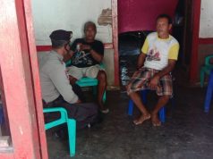 Bhabinkamtibmas Desa Lelingluan Dalam Giat Door To Door Sistem