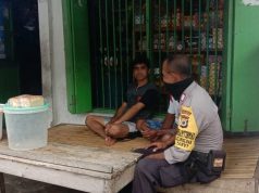 Datangi Warga,Bhabinkamtibmas Desa Lelingluan Sosialisasi Maklumat Kapolri Tentang Cegah Covid 19