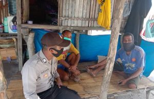 Sambangi Kelompok Nelayan,Bhabinkamtibmas Desa Matakus Ajak Cegah Covid 19