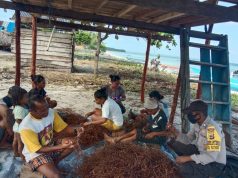 Kunjungi Warga, Bhabinkamtibmas Desa Matakus Gelar Binluh Terkait Cegah Covid 19
