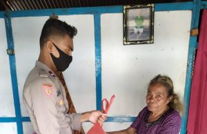 10 Keluarga Menerima Bansos Polri Peduli Dari Polsek Wertamrian