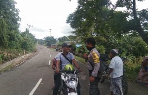 Pencegahan Virus Corona Terus Disosialisasikan Bhabinkamtibmas Sangliat Krawain