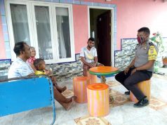 Rutin Menyambangi Warganya,Bhabinkamtibmas Desa Werain Himbau Cegah Covid 19