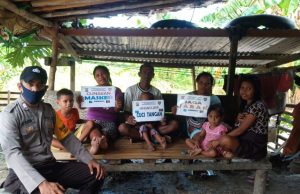 Lewat Giat Binluh, Bhabinkamtibmas Desa Wowonda Cegah Covid 19