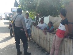 Bhabinkamtibmas Adaut sambangi warga sampaikan New Normal
