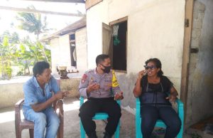 Bhabinkamtibmas Amdasa sambangi keluarga Bapak Semarang dan Imbau Patuhi Protokol Covid-19