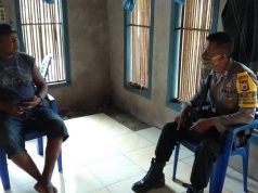 Bhabinkamtibmas Batu Putih sambangi warga dan sampaikan pesan – pesan Kamtibmas patuhi Protokol Covid -19