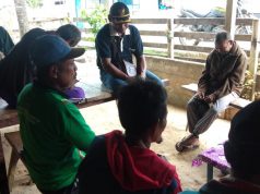 Sambangi Warga Bhabinkmatibmas Batu Putih berikan pesan Kamtibmas dan Imbau Patuhi Protokol Kesehatan Covid-19