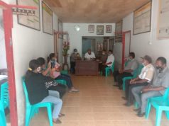 Bhabinkamtibmas Lorulun Giat Sosialisasi New Normal dalam Rapat Desa