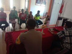 Giat Problem Solving ( PS ) Bhabinkamtibmas Matakus selesaikan kasus dugaan Pencemaran Nama Baik di Desa.