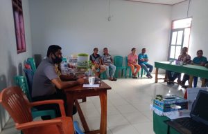 Bhabinkamtibmas Meyano Bab hadiri dan amankan giat Pembentukan Panitia Pilakades