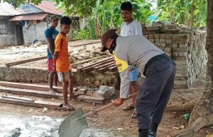 Bhabinkamtibmas Rumah Salut dalam giat sambang sosialisasi New Normal