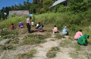 Bhabinkamtibmas Sangliat Krawain giat Sambang dan sosilalisasikan New Normal