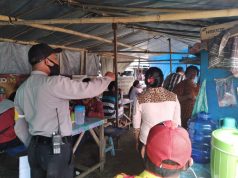 Sambangi warga di warung Makan, Bhabinkamtibmas Sifnana sampaikan New Normal