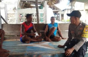 Bhabinkamtibmas Waturu sambangi Pemuda dan binlun New Normal