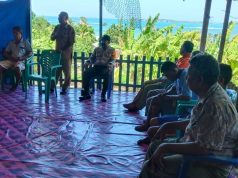 Bhabinkamtibmas Wowonda kawal giat Rapat Soa Salwei bahas Balon Kades