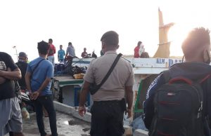 Ka Pos Pol KP3 Polsek Selaru Amankan Aktifitas Masyarakat di Pelabuhan Adaut