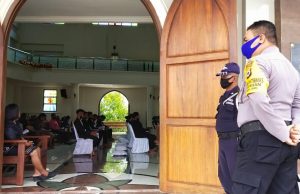 Kabag Sumda Polres MTB Pimpin giat Pengamanan Ibadah Peneguhan Sidi pada Gereja Ebenhaezer Saumlaki