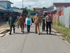 Polsek Larat bersama Gugus Tugas Covid-19 Tanut dan TNI Giat Patroli Sosialisasi New Normal dan bagi masker gratis