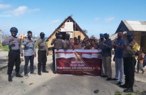 Polsek Selaru bersama Forum koordinasi Kecamatan Gelar Bhakti Sosial menyongsong Hari Bhayangkara ke – 74