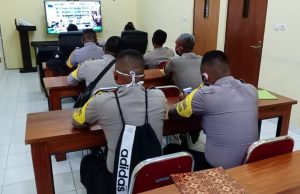 Kasat Binmas bersama Bhabinkamtibmas Jajaran dan Ur Kes Polres MTB ikuti giat Vidcon