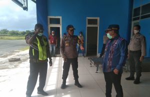 Waka Polres MTB Pimpin Giat Pemeriksaan Suhu Tubuh Kru Pesawat Susi Air